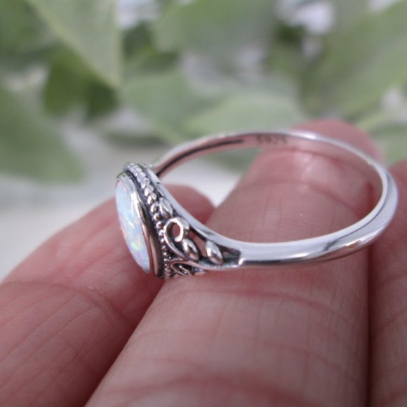 Opal Ring>925 Sterling Silver Opal ring,Oval Opal Ring,Dainty Opal ring,925 - Picture 6 of 6